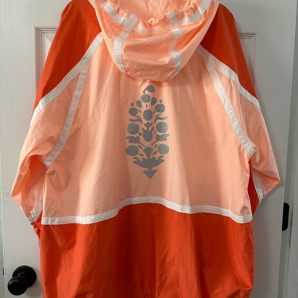 NWT-Care FP Like The Wind Logo Jacket
Pastel Peach Combo - Picture 4 of 6